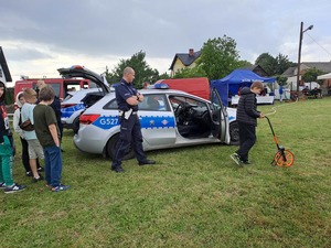 Dzień Dziecka na terenie powiatu proszowickiego z udziałem proszowickich policjantów.