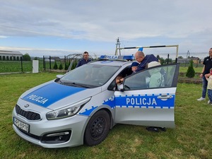 Dzień Dziecka na terenie powiatu proszowickiego z udziałem proszowickich policjantów.