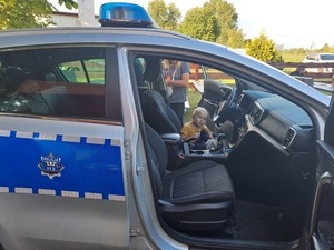 Dzień Dziecka na terenie powiatu proszowickiego z udziałem proszowickich policjantów.