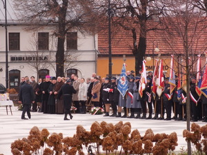 Obchody Święta Niepodległości 11 Listopada w powiecie Proszowickim z udziałem Policji