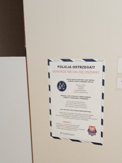 Przekazanie plakatów placówce punktu szczepień w Pałecznicy.