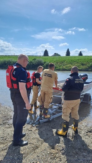 Wspólne działania policji i straży pożarnej
