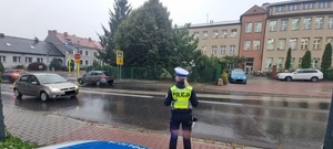 Działania dzielnicowych i ruchu drogowego proszowickiej Policji w ramach akcji „Bezpieczna droga do szkoły”
