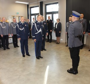 Uroczysta zbiórka z okazji zdania i objęcia obowiązków służbowych na stanowisku Komendanta Powiatowego Policji w Proszowicach