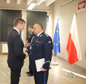 Uroczysta zbiórka z okazji zdania i objęcia obowiązków służbowych na stanowisku Komendanta Powiatowego Policji w Proszowicach
