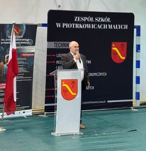 Świąteczny Festiwal Zawodów w Zespole Szkół w Piotrkowicach Małych