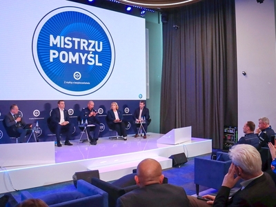 "Uczestnicy konferencji dotyczącej kampanii „Mistrzu, pomyśl”.">