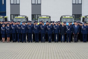 Ślubowanie nowo przyjętych policjantów.