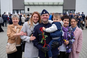 Ślubowanie nowo przyjętych policjantów.