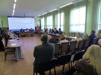 Sesja Rady Powiatu w której uczestniczył Komendant