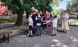 Piknik rodzinny w Ostrowie.