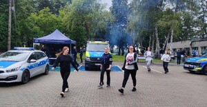 100 lat sportu w Policji. Wspólne spotkanie Policji Proszowice i Zespołu Szkół w Piotrkowicach Małych
