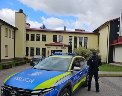 kontrola szkół przez policjantów
