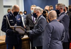 &quot;komendant wojewódzki policji, komendant główny policji i zastępca komendanta głównego podczas uroczystości&quot;