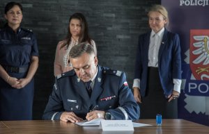 &quot;podpisanie umowy z Małopolskim inspektoratem ochrony środowiska&quot;