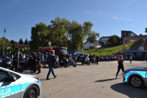 Piknik strzelecki Proszowice. Motory na czele Wydział Ruchu Drogowego Komendy Miejskiej Policji w Krakowie