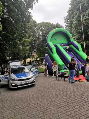 Dzień Dziecka w Szkole Podstawowej w Ostrowie wspólnie z Policją Strażą Pożarną