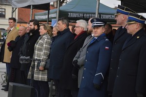 Przysięga żołnierzy z 11 Małopolskiej Brygady Wojsk Obrony Terytorialnej na proszowickim Rynku