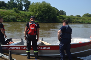 Wspólne działania Policji i Straży na rzeka Wisłą