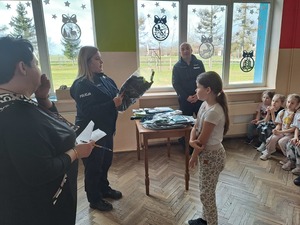 Prelekcja oraz wręczenie nagród dla zwycięzców konkursu Bezpieczny Internet  w Szkole Podstawowej w Łętkowicach